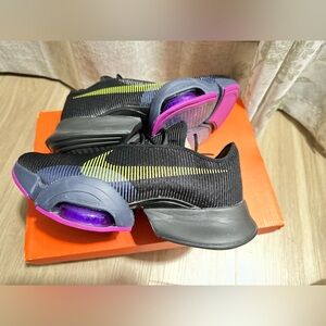 NIKE Air Zoom Superrep 2 (Black Red Plum)
